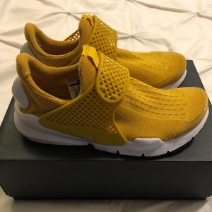 Nike Sock Dart in Mustard Yellow